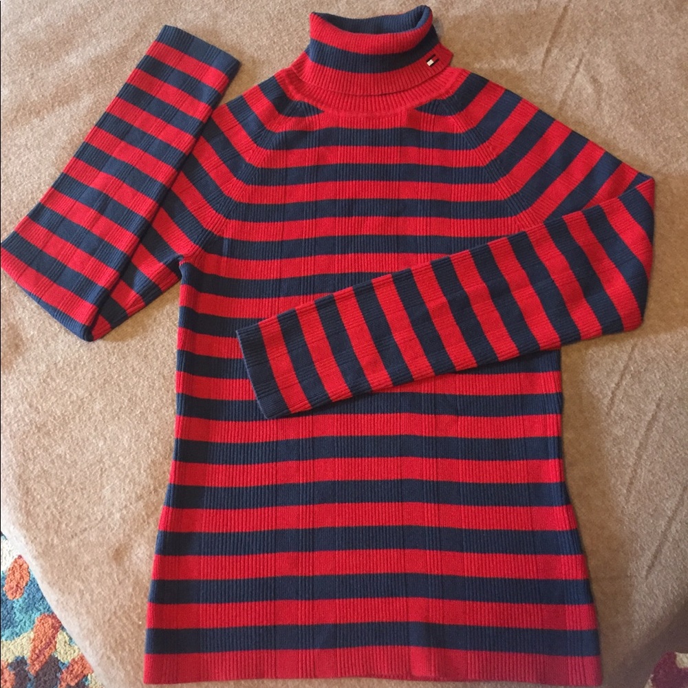 ‼️SOLD‼️ Do not purchase 😃 Tommy Hilfiger